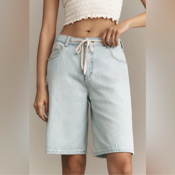 Pilcro Anthropologie Classic Bermuda Denim Shorts in Medium Blue 26 - Picture 2 of 10